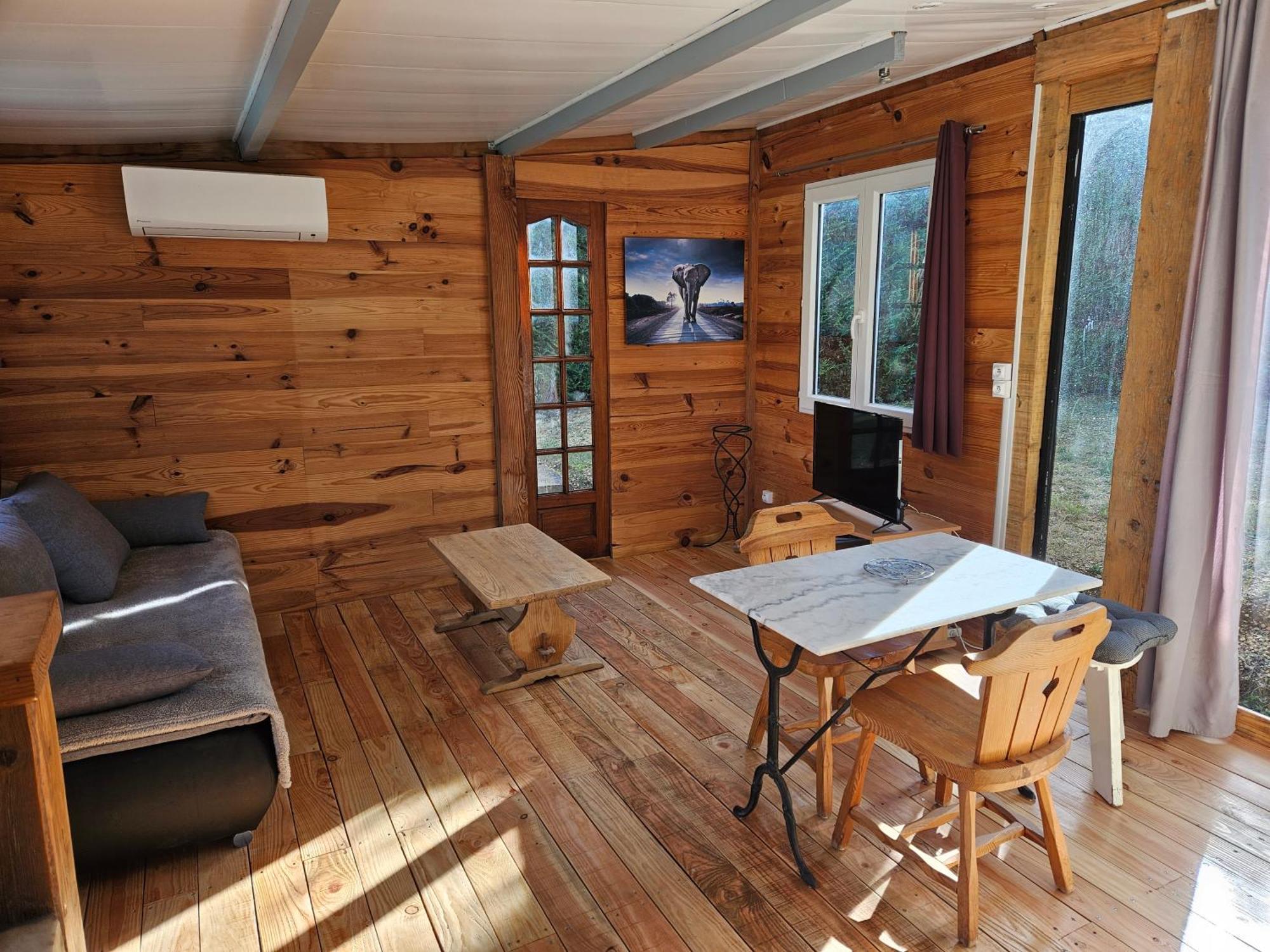 Chalet Banane Devant Piscine, A 6Km Du Festival De Piano De La Roque D'Antheron Rognes Esterno foto